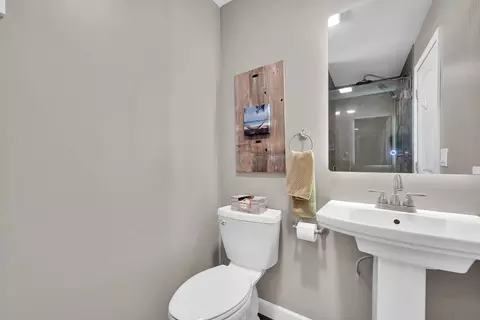 Bath - 302 Carriage Hills Rd, Normal, IL 61761 photo 1 of 2