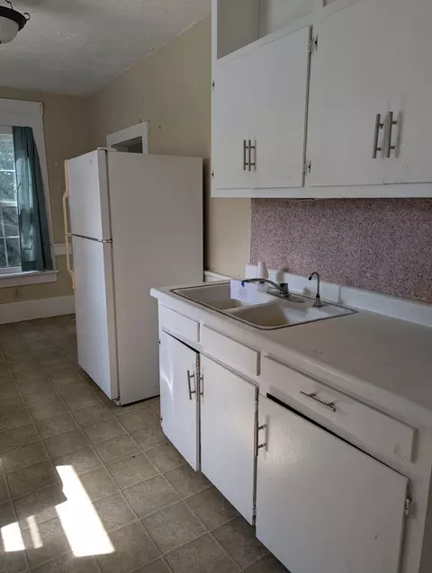 Kitchen - 503 E Mason St, Polo, IL 61064 photo 3 of 4