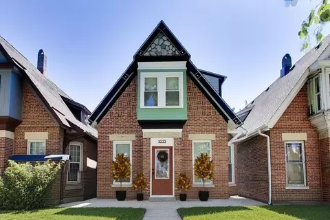 1033 S Claremont Ave, Chicago, IL 60612