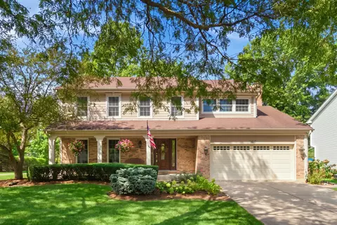 1410 Eton Dr, Arlington Heights, IL 60004