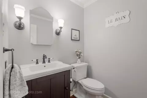 Bath - 1110 E Gartner Rd, Naperville, IL 60540 photo 1 of 3