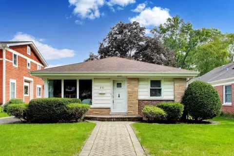 221 S Elmhurst Ave, Mount Prospect, IL 60056
