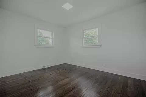 Bedroom - 1321 Marcy Ln, Wheeling, IL 60090 photo 2 of 4