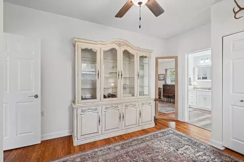 Entry Way - Undisclosed, Bement, IL 61813 photo 6 of 8