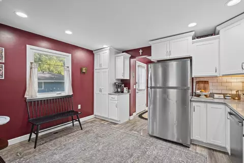 Kitchen - Undisclosed, Bement, IL 61813 photo 5 of 6