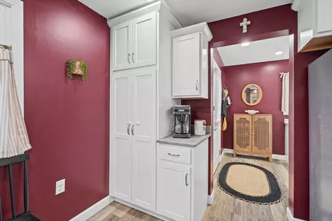 Entry Way - Undisclosed, Bement, IL 61813 photo 5 of 8