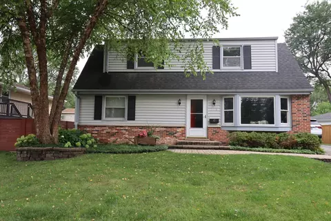 348 Cherrywood Rd, Buffalo Grove, IL 60089