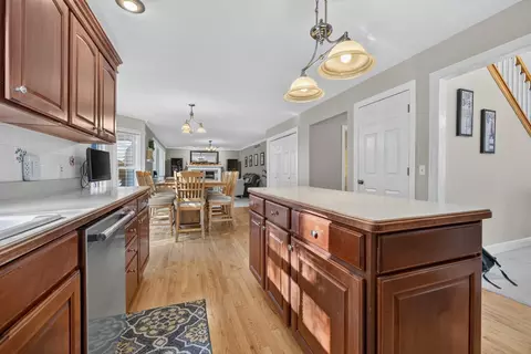 Kitchen - 9159 Deer Ridge Dr, Bloomington, IL 61705 photo 4 of 5