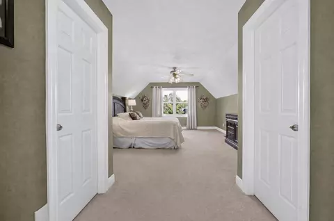 Entry Way - 9159 Deer Ridge Dr, Bloomington, IL 61705 photo 4 of 6