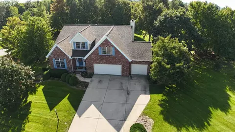 View/Area - 9159 Deer Ridge Dr, Bloomington, IL 61705 photo 3 of 5