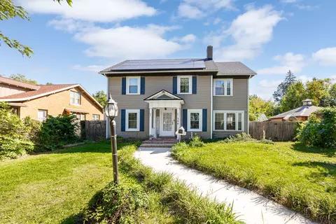 356 N William St, Joliet, IL 60435