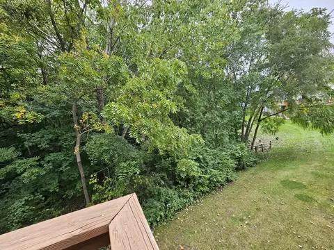 Exterior - 6 Grandview Ct, Algonquin, IL 60102 photo 3 of 4