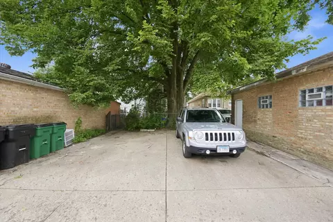Exterior - 1329 Maple Ave, Berwyn, IL 60402 photo 6 of 6