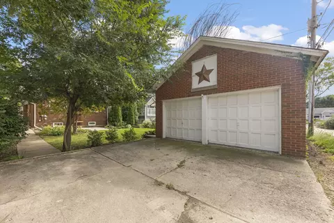 Exterior - 115 N Wright St, Naperville, IL 60540 photo 5 of 5
