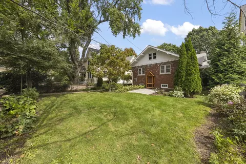 Exterior - 115 N Wright St, Naperville, IL 60540 photo 2 of 5
