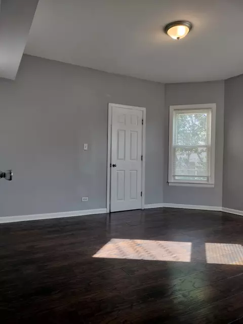 Bedroom - 2525 E 72nd Pl, Chicago, IL 60649 photo 1 of 2