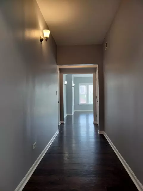 Entry Way - 2525 E 72nd Pl, Chicago, IL 60649 photo 1 of 1