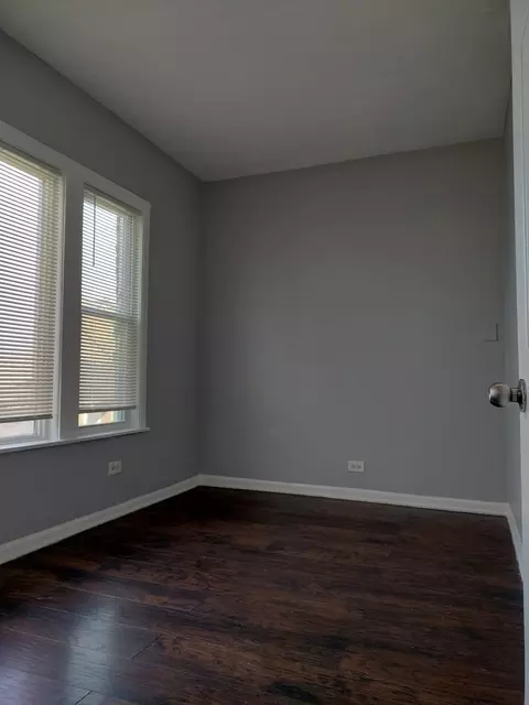 Bedroom - 2525 E 72nd Pl, Chicago, IL 60649 photo 2 of 2