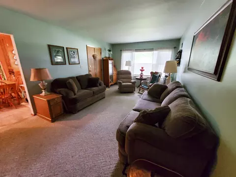 Living - 2893 E 777th Rd, Utica, IL 61373 photo 2 of 2