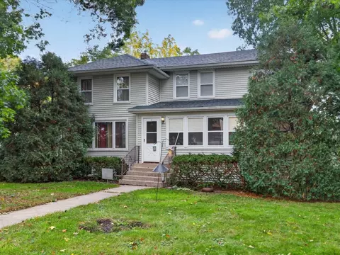 10912 N Woodstock St, Huntley, IL 60142