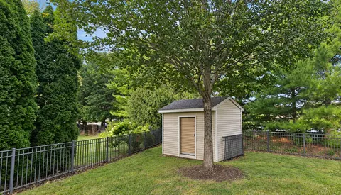 Exterior - 2702 Springhill Ln, Champaign, IL 61822 photo 2 of 2