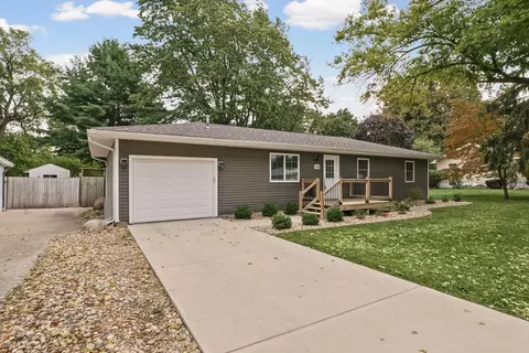 414 S Washington St, Cerro Gordo, IL 61818