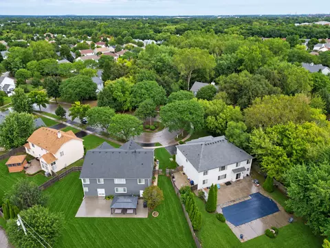 View/Area - 408 Pinehurst Ct, Gurnee, IL 60031 photo 6 of 6