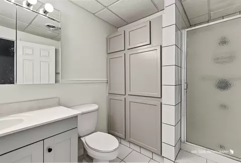 Bath - 408 Pinehurst Ct, Gurnee, IL 60031 photo 5 of 5