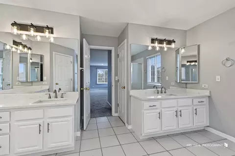 Bath - 408 Pinehurst Ct, Gurnee, IL 60031 photo 3 of 5