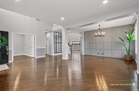 Living - 408 Pinehurst Ct, Gurnee, IL 60031 photo 1 of 7