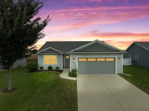 Exterior - 304 Bobwhite Way, Normal, IL 61761 photo 5 of 6