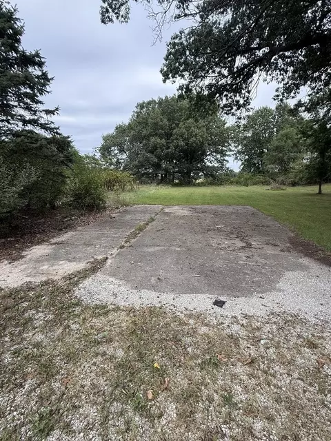 3307 S Wheeler Rd, Pembroke Township, IL 60958