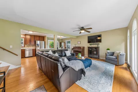 Living - 1501 Elm St, Wheaton, IL 60189 photo 1 of 1