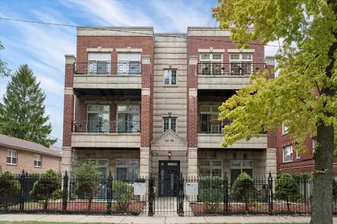 4932 N Harding Ave #3N, Chicago, IL 60625