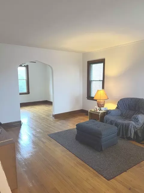Living - 7220 W 59th St, Summit, IL 60501 photo 2 of 2