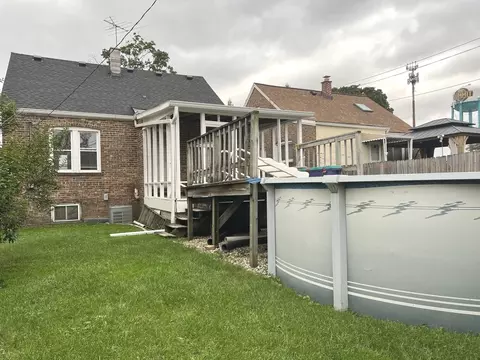Exterior - 7220 W 59th St, Summit, IL 60501 photo 3 of 4