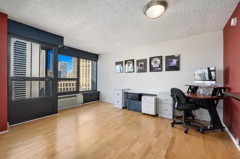 Other - 30 E Huron St #4008, Chicago, IL 60611 photo 8 of 27
