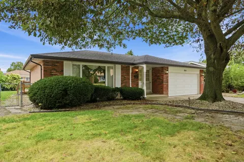 814 E 168th St, South Holland, IL 60473