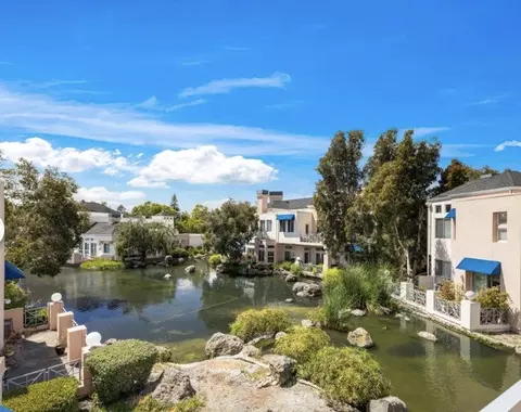 799 Lakeshore Dr, Redwood City, CA 94065