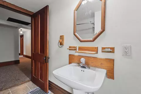 Bath - 311 E Pells St, Paxton, IL 60957 photo 2 of 3