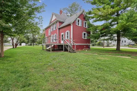Exterior - 311 E Pells St, Paxton, IL 60957 photo 4 of 8