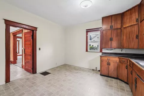 Entry Way - 311 E Pells St, Paxton, IL 60957 photo 5 of 5