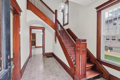 Entry Way - 311 E Pells St, Paxton, IL 60957 photo 3 of 5