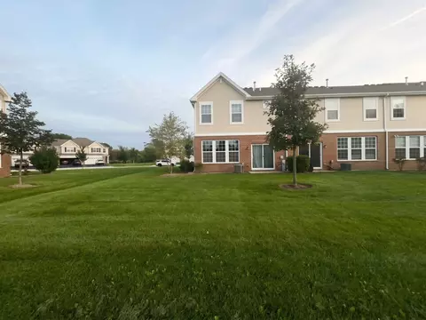 Exterior - 1246 Draper Rd, Mchenry, IL 60050 photo 6 of 7