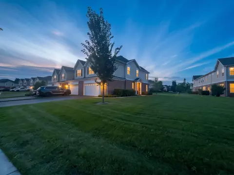 Exterior - 1246 Draper Rd, Mchenry, IL 60050 photo 3 of 7