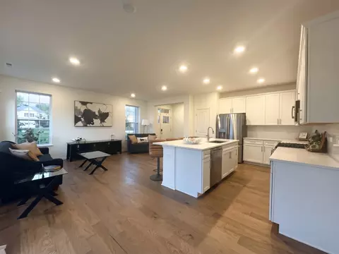Kitchen - 1246 Draper Rd, Mchenry, IL 60050 photo 2 of 4