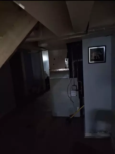 Entry Way - Undisclosed, Dolton, IL 60419 photo 5 of 5