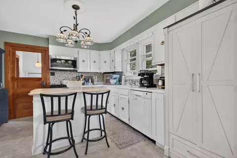 Kitchen - 308 22nd Ave, Naplate, IL 61350 photo 3 of 4