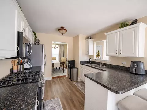 Kitchen - 7214 Sutherland Dr, Plainfield, IL 60586 photo 1 of 2