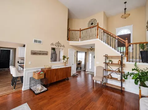 Entry Way - 7214 Sutherland Dr, Plainfield, IL 60586 photo 1 of 2